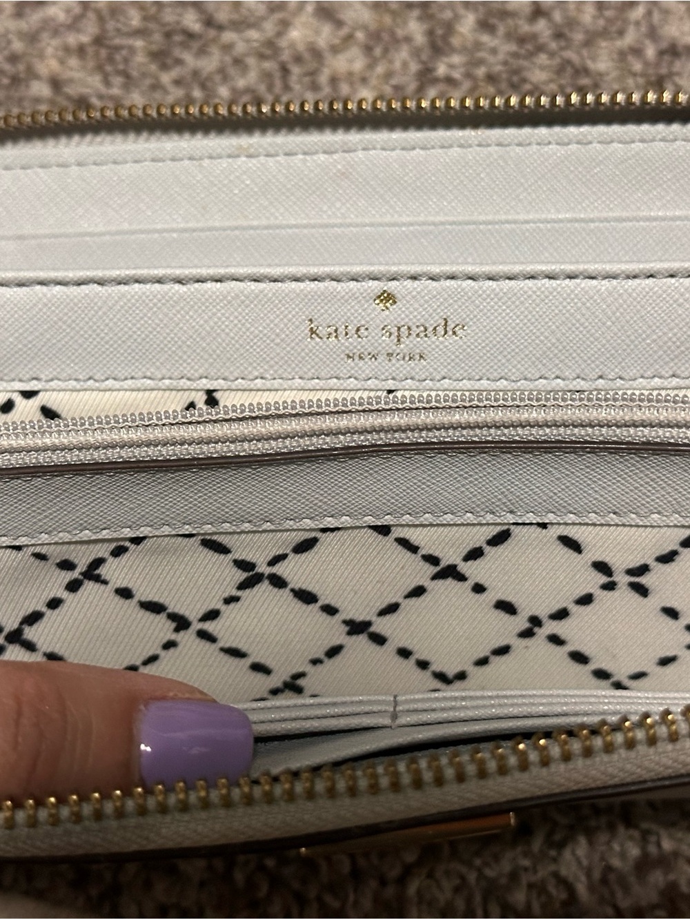 Kate spade wallet - NOT WHITE -LIGHT GRAY - Picture 3 of 6